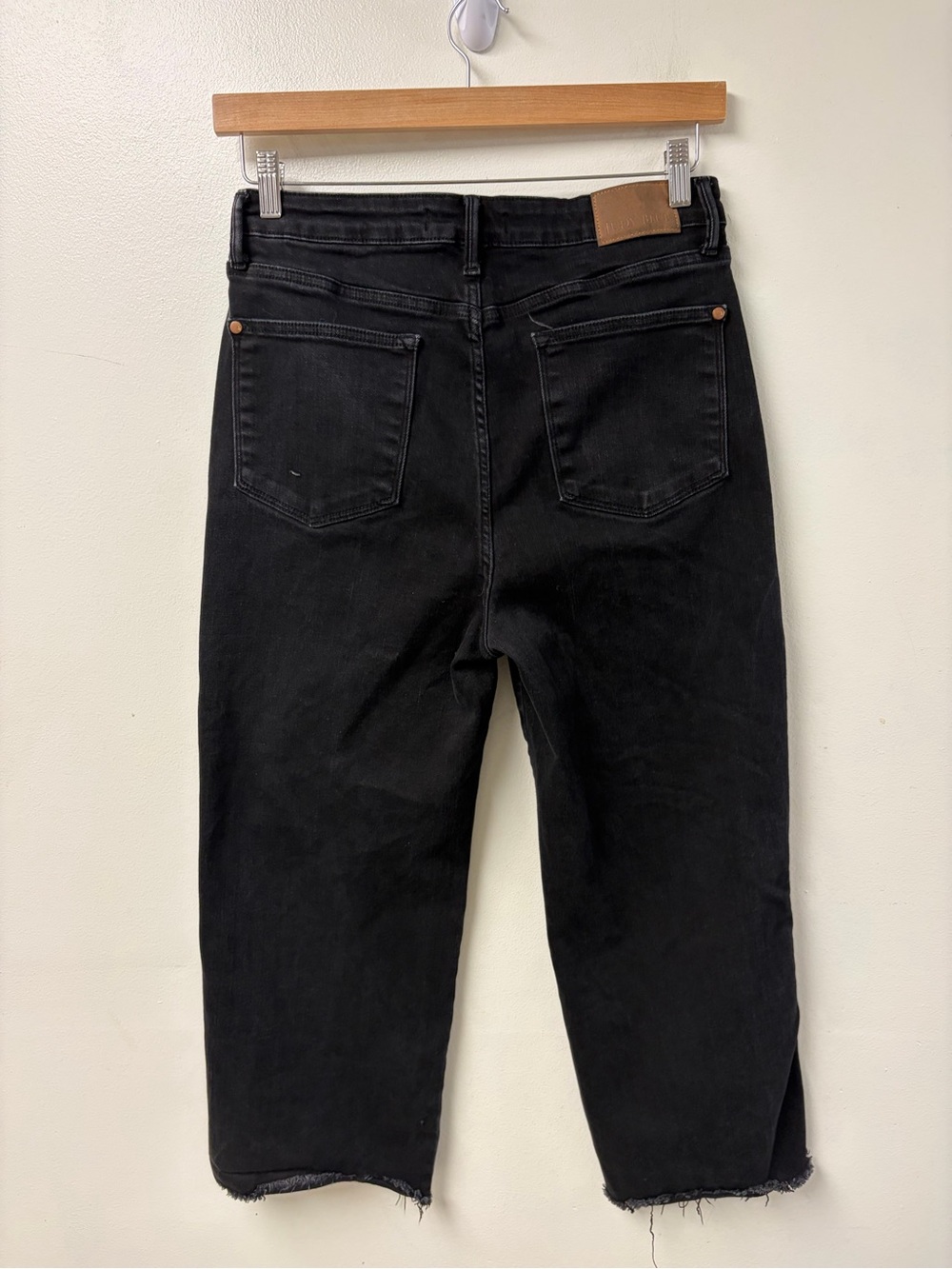 Judy Blue Wide Crop Black Denim Jeans Size 15/32 - Picture 4 of 5